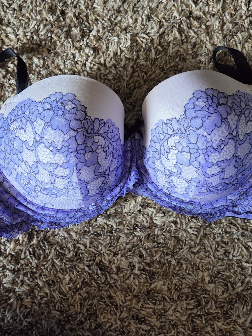 Victoria's Secret Lavender Lace Dream Angels Bra